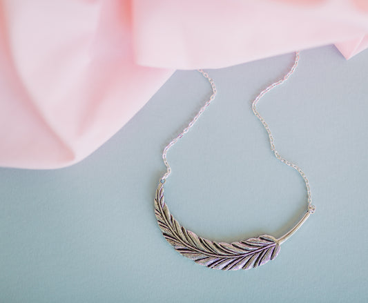 Silver Feather - Necklace